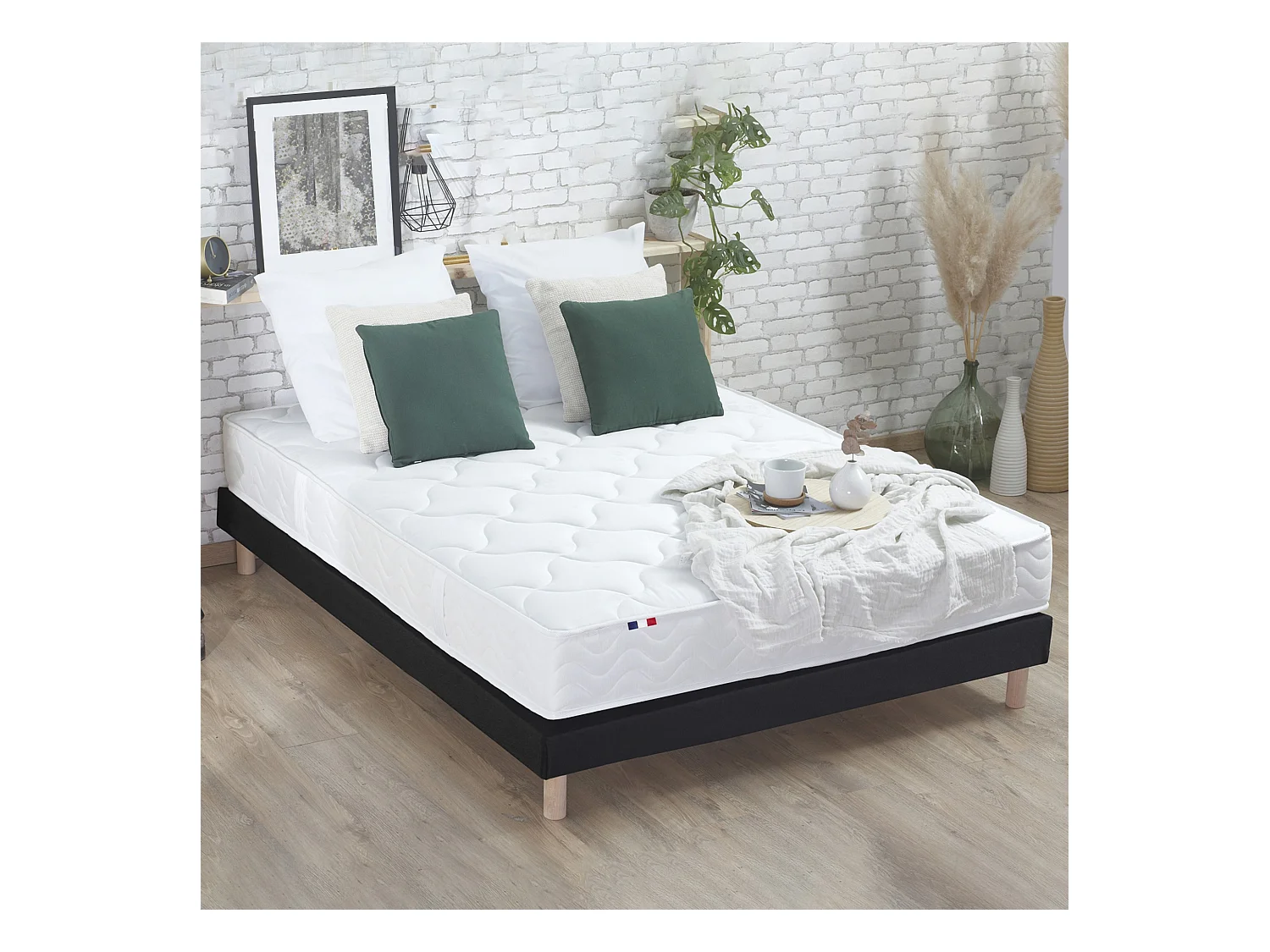 Ensemble matelas à ressorts 5 zones ÉTOILE avec sommier - confort français Dimensions - 140 x 190 cm, Sommier - Noir