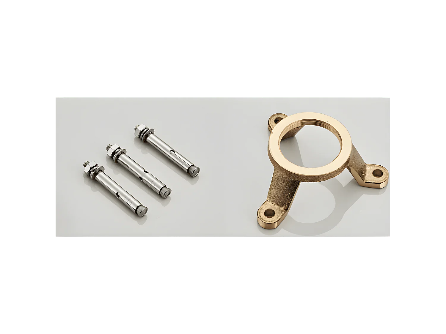 Mitigeur de baignoire sur pied autoportant CALGARY chromé