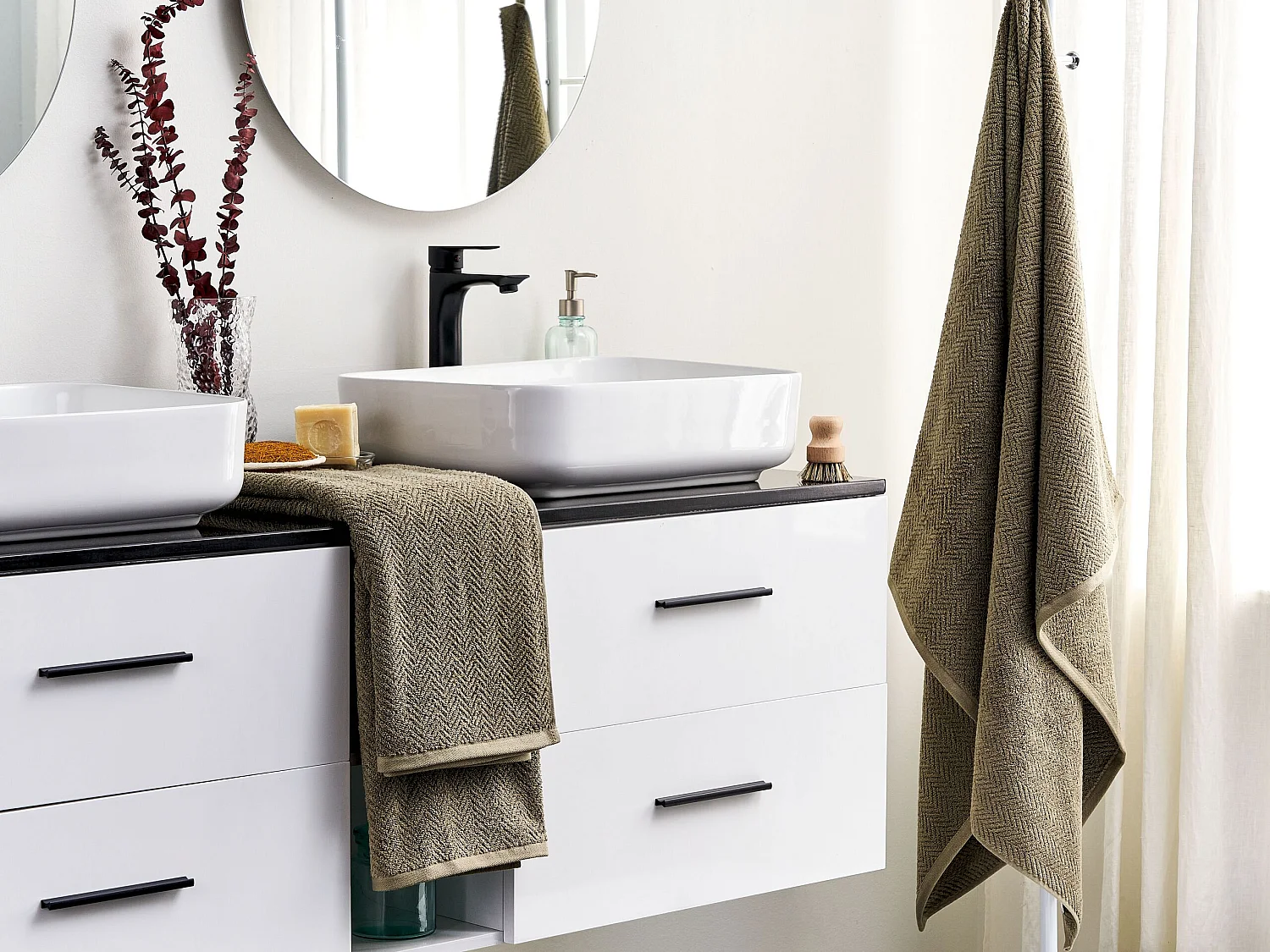 Handtücher 2er Set MITIARO Baumwollfrottee Olivgrün