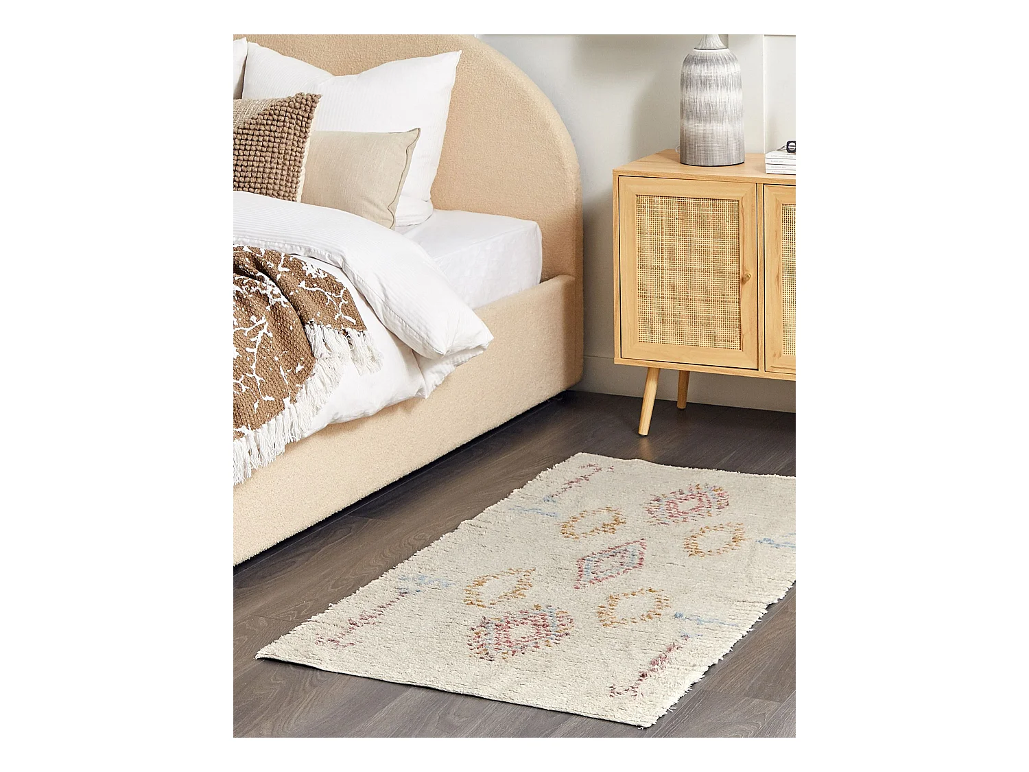 Teppich Baumwolle beige mit geometrischem Muster rechteckig 80 x 150 cm Bettiah