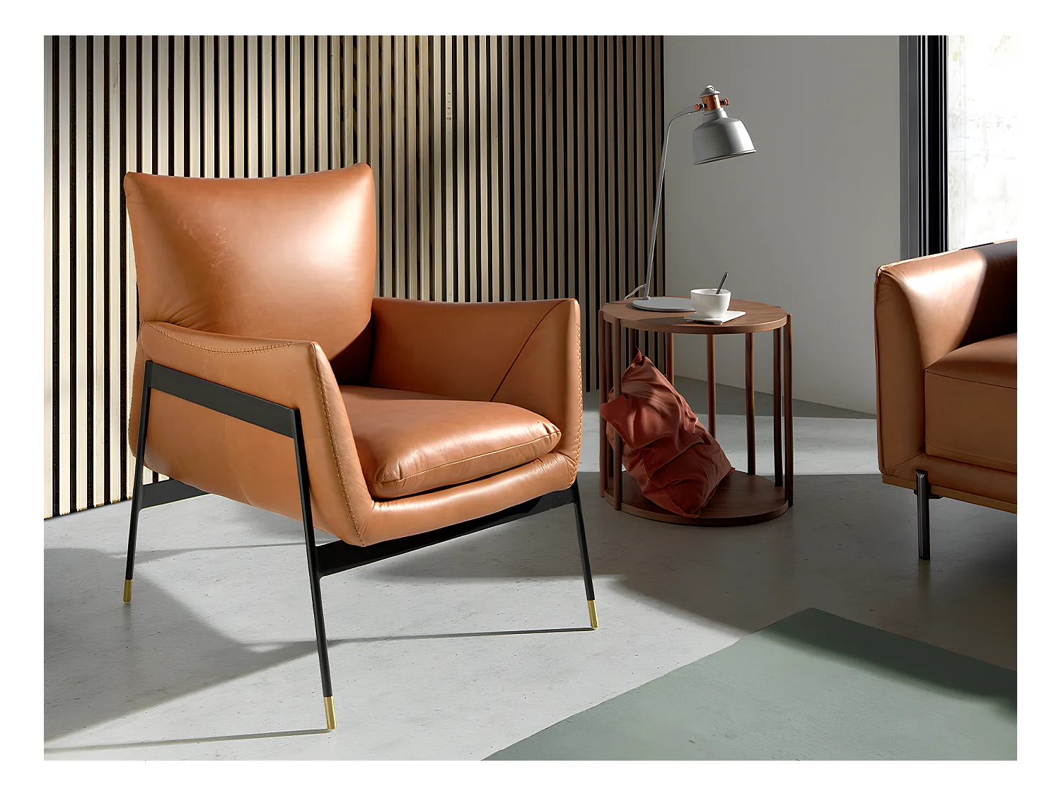 Fauteuil pivotant tapissé de cuir brun 5091 ANGEL CERDA