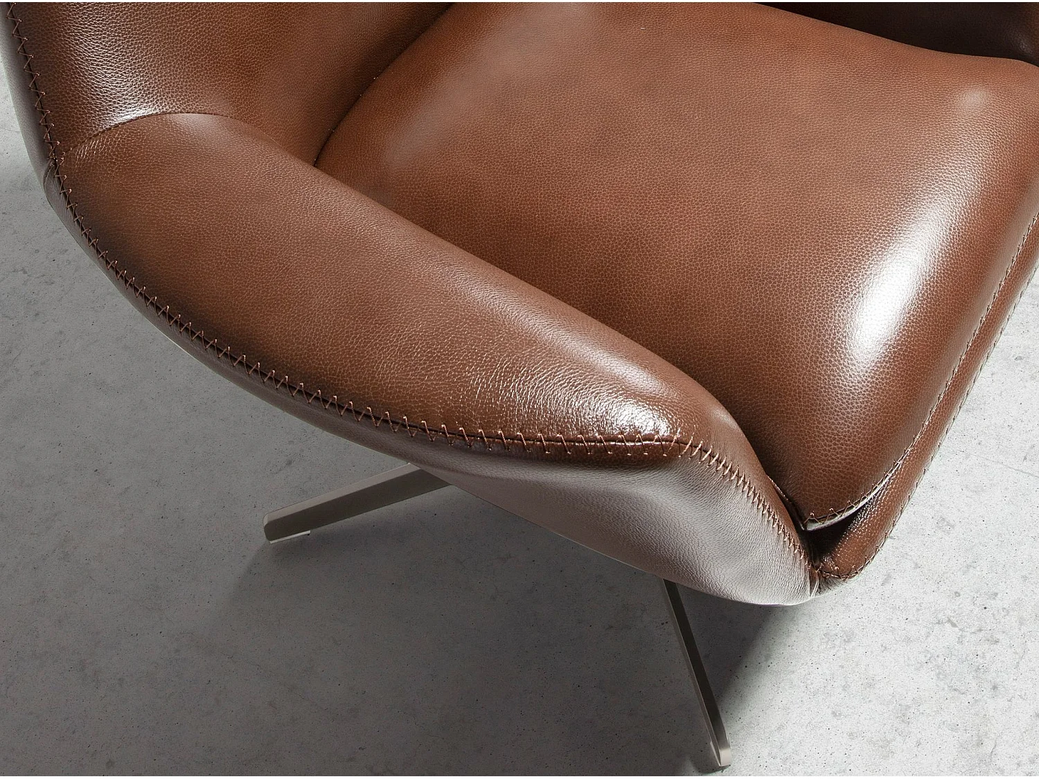 Cognac bruine leren draaifauteuil 5093 ANGEL CERDA