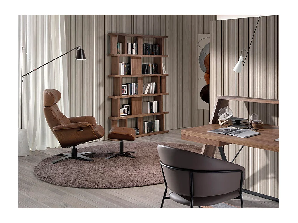 Fauteuil pivotant en cuir de couleur camel 5083 ANGEL CERDA