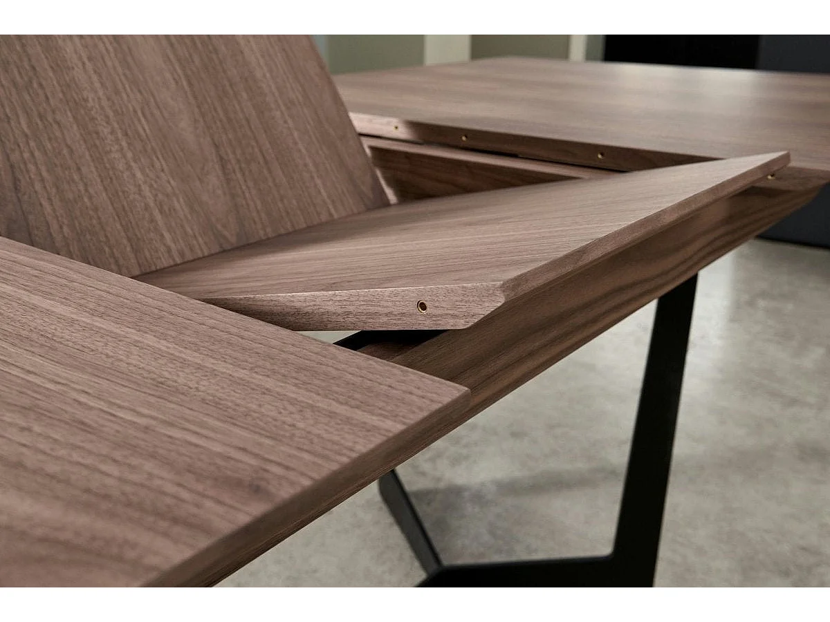 Table à manger extensible Tokyo - Rectangulaire - 6 à 10 couverts - MDF et métal - Noyer