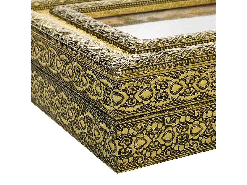 Portagioie in metallo dorato sbalzato 30x25x7,5h