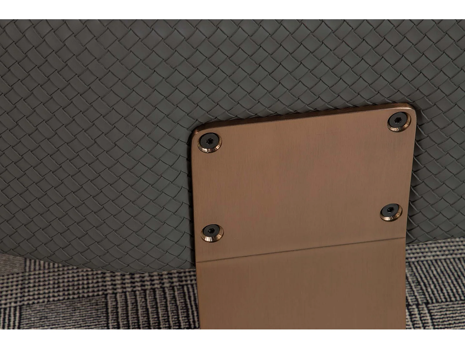 Tabouret en métal jaune 35x35x46