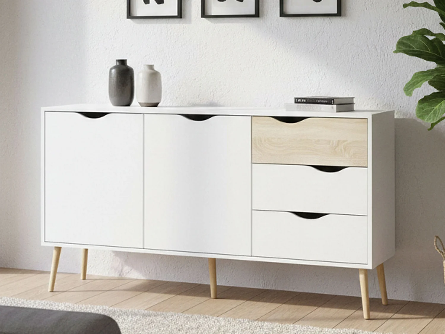 Dressoir met twee deuren en drie laden, wit en eikenhout, afmeting 147 x 81 x 39 cm