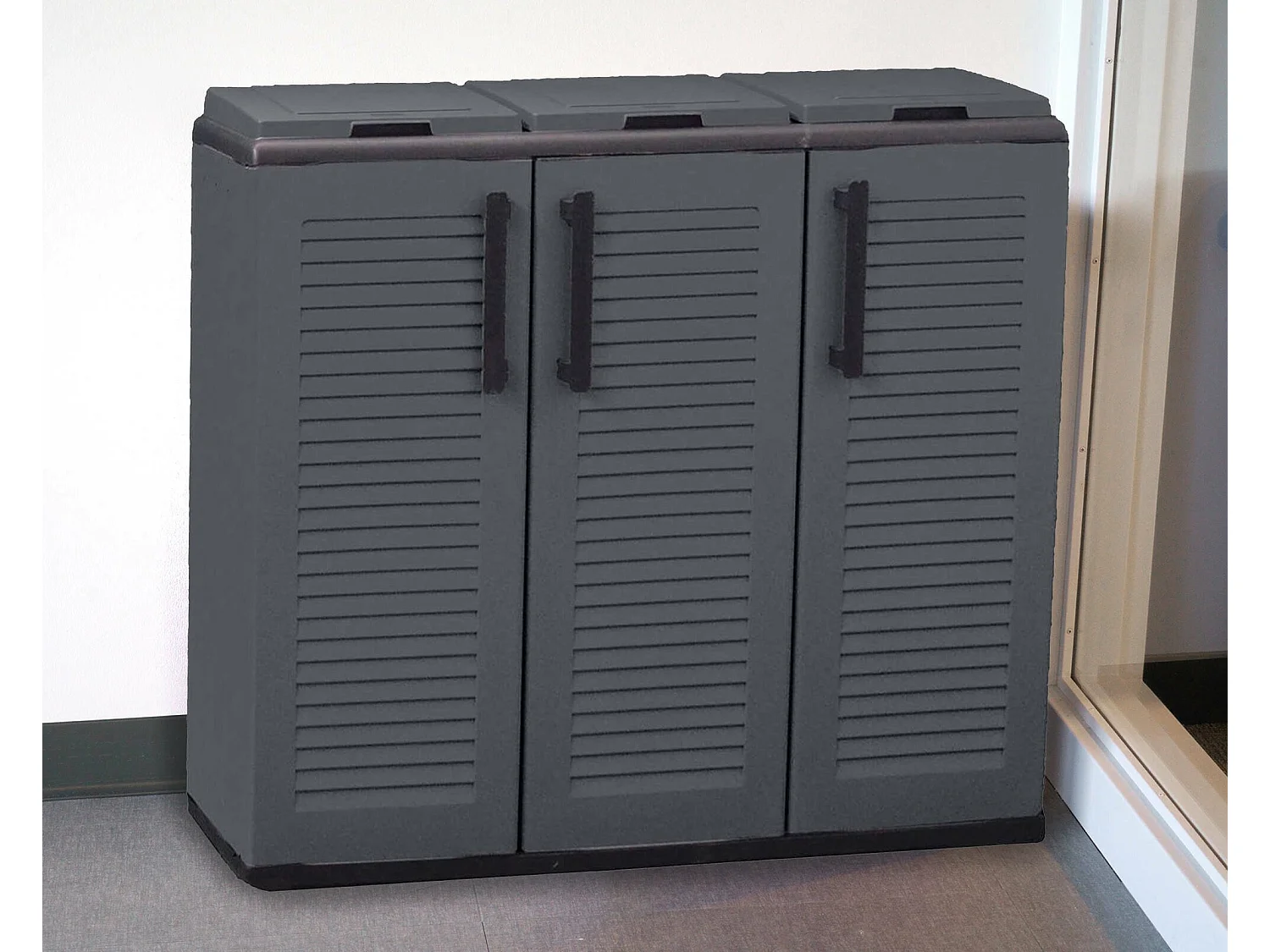 Afvalkast voor binnen of buiten, kast voor 3 zakken met 3 deuren voor gescheiden afvalinzameling, 100% Made in Italy, 102x37h84 cm, grijze kleur