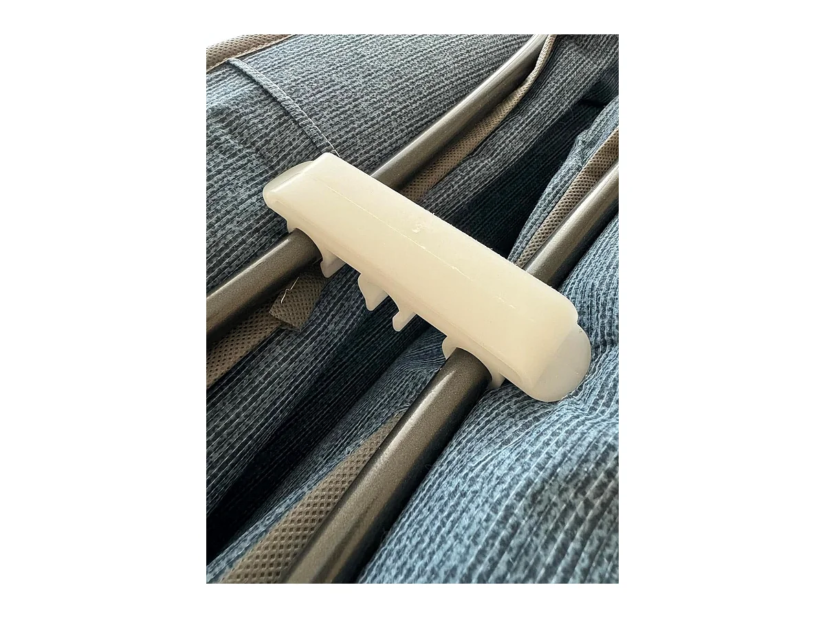 Lit pliant Daaronso, Lit de camp à 12 lattes, Matelas inclus, Lit bébé peu encombrant, 100% Made in Italy, 80x190h37 cm, Housse de protection sur demande