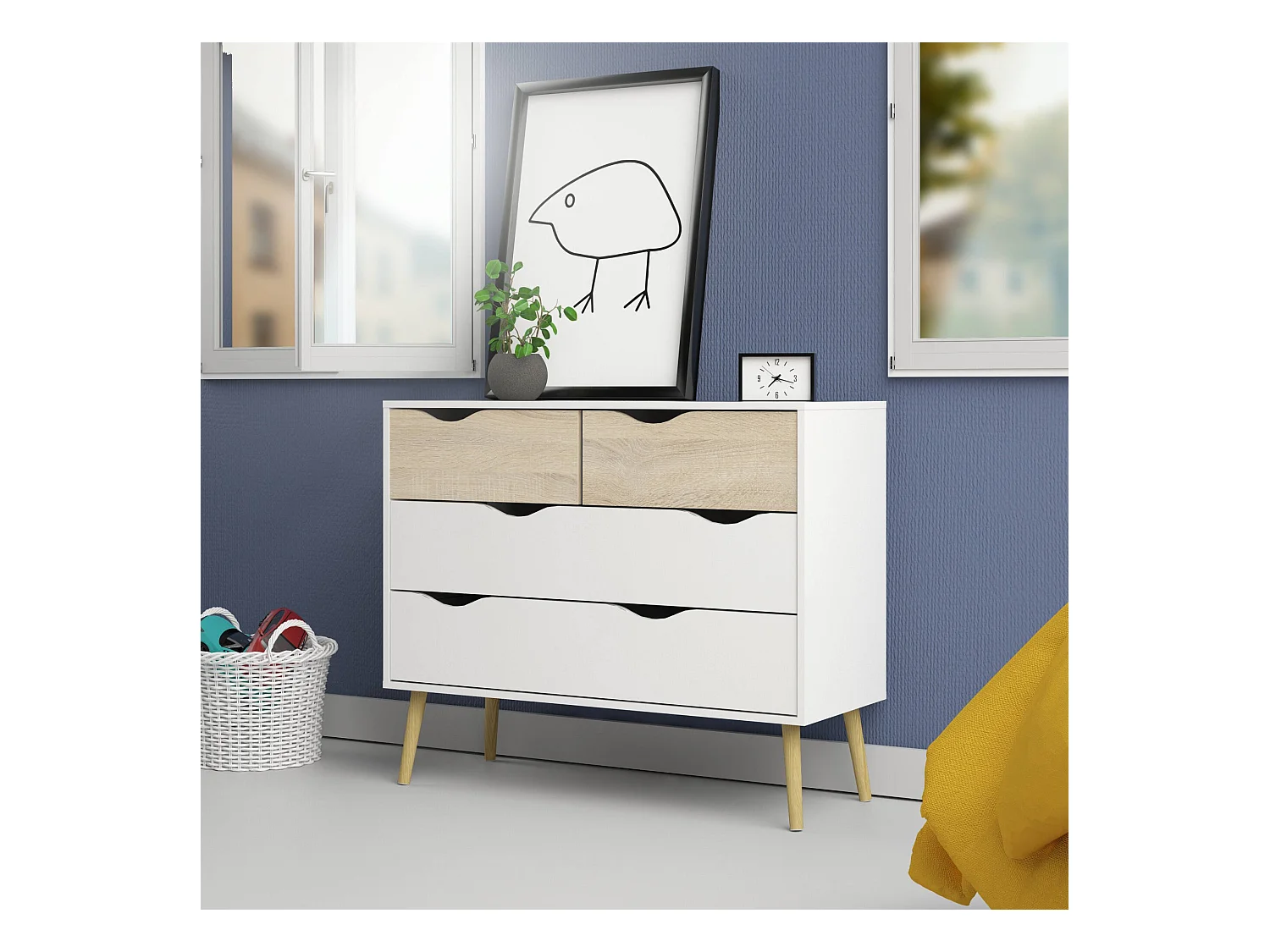 Commode à quatre tiroirs, blanc et chêne, Mesures 98 x 81 x 39 cm