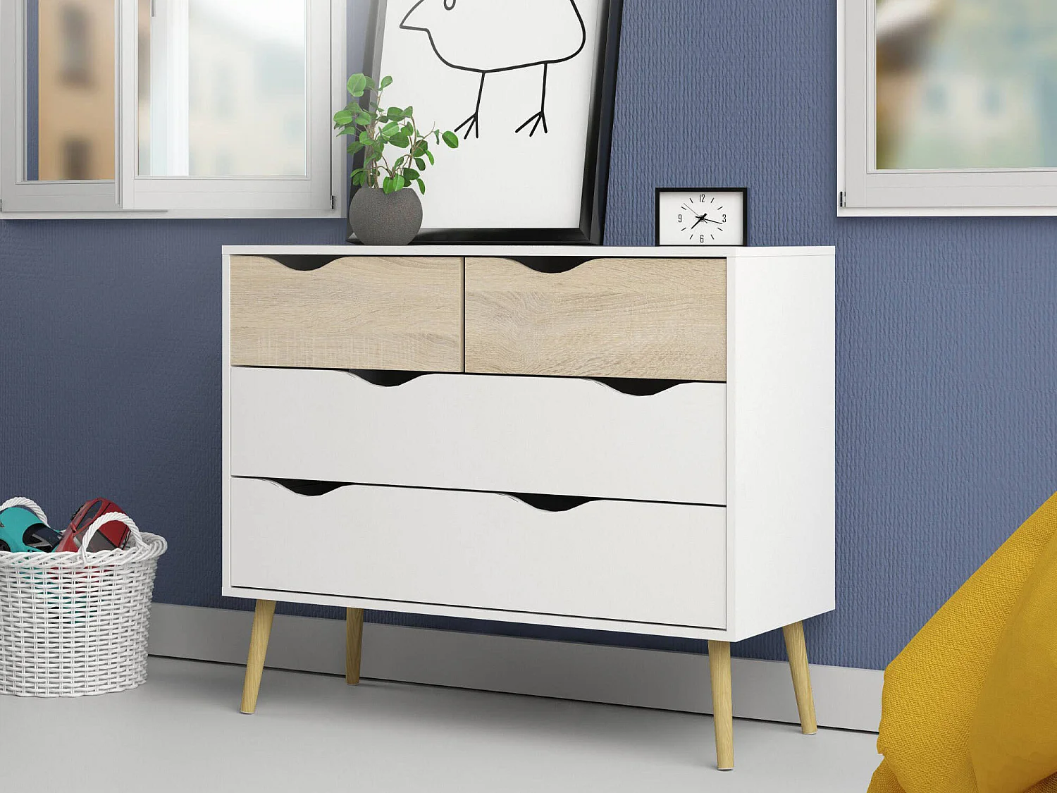 Commode à quatre tiroirs, blanc et chêne, Mesures 98 x 81 x 39 cm