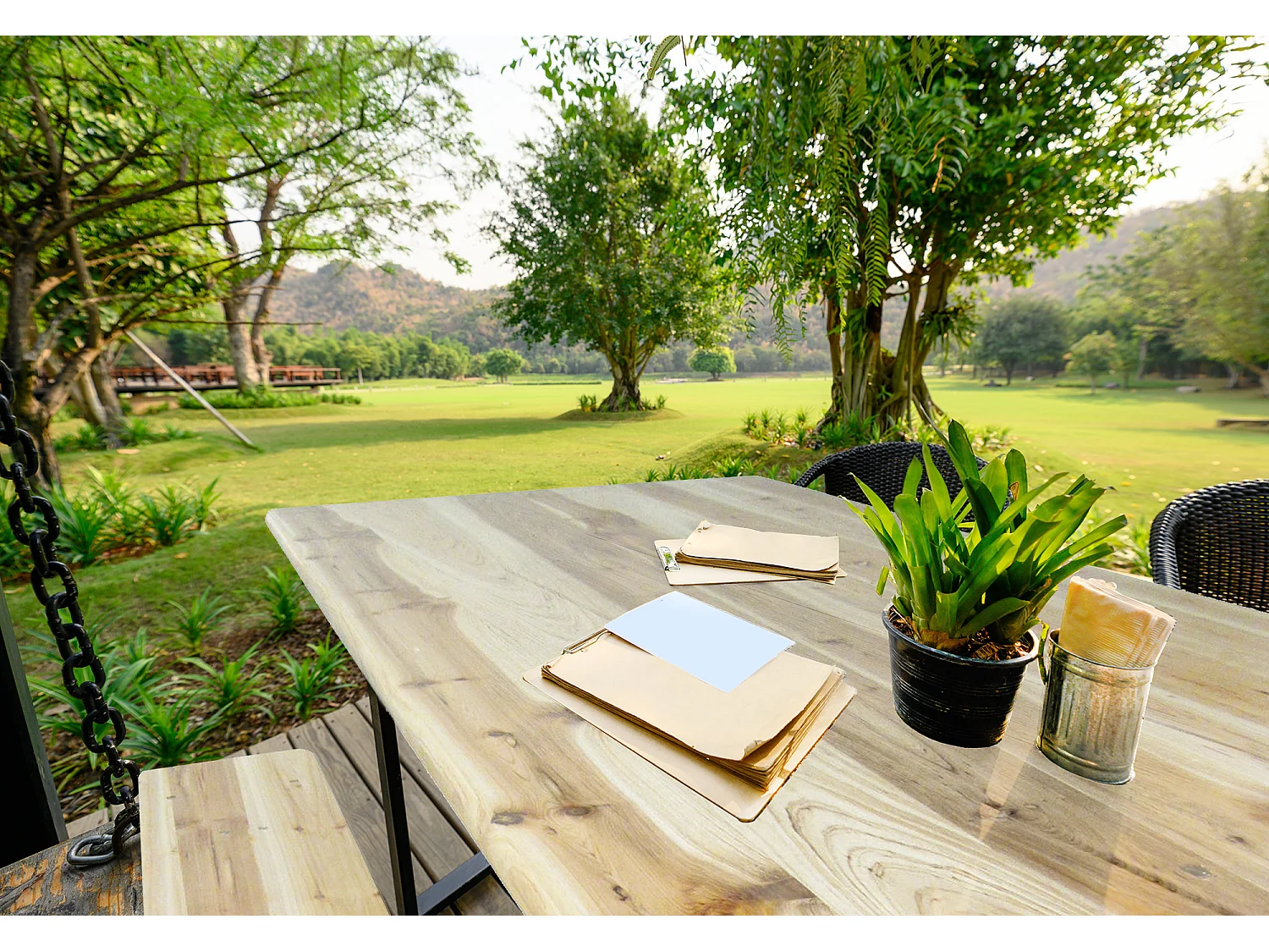 Set tavolo e panchine richiudibili da birreria, colore marrone, Misure tavolo 150 x 76 x 70 cm, Misure panca 150 x 44 x 25 cm