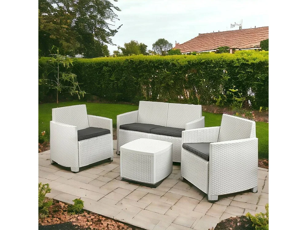 Set salon d’extérieur Catanzaro, Salon de jardin composé de 2 fauteuils, 1 canapé et 1 table de rangement, effet rotin avec coussins, 100% Made in Italy, Blanc