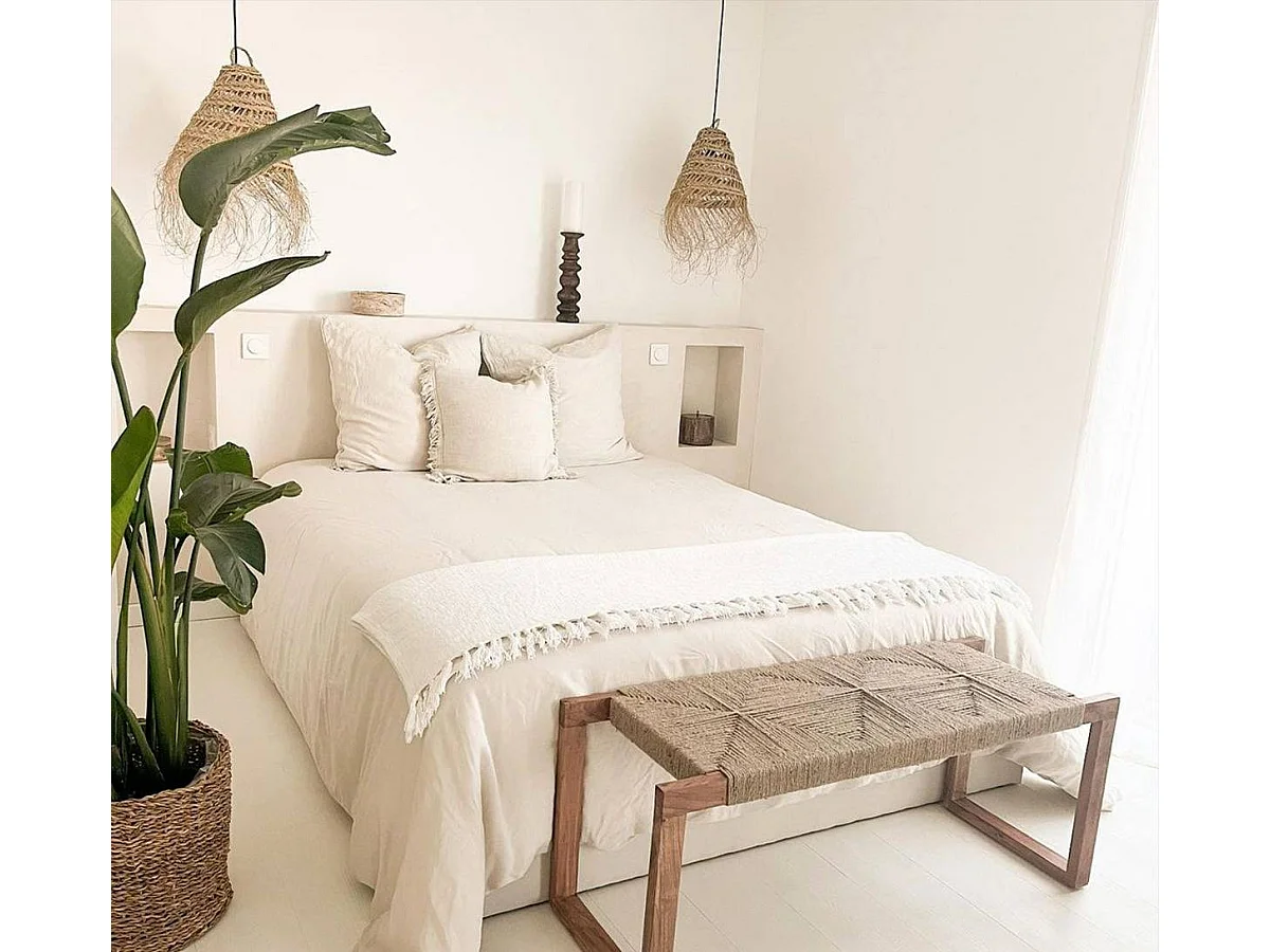 Banco de madera de acacia con asiento tejido Marietta - Con almacenamiento integrado - Estilo bohemio