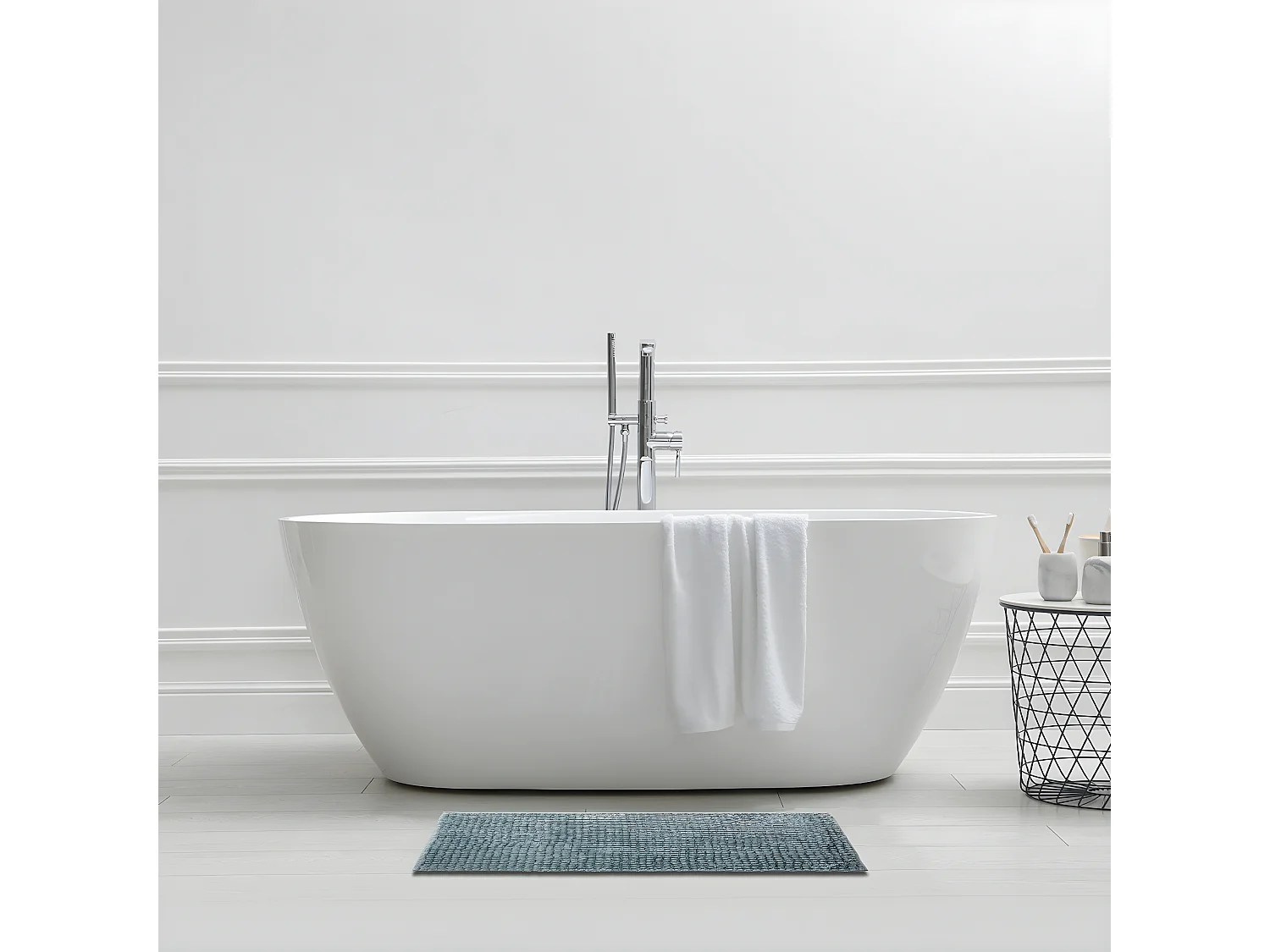 Tapis de bain en polyester uni topaze 50x80cm