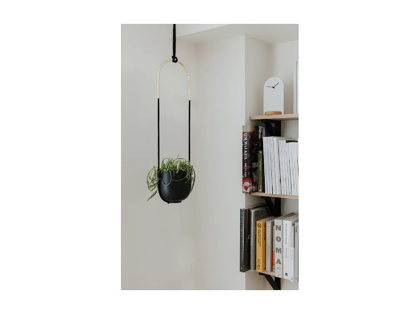 Jardiniere suspendue Bolo noir