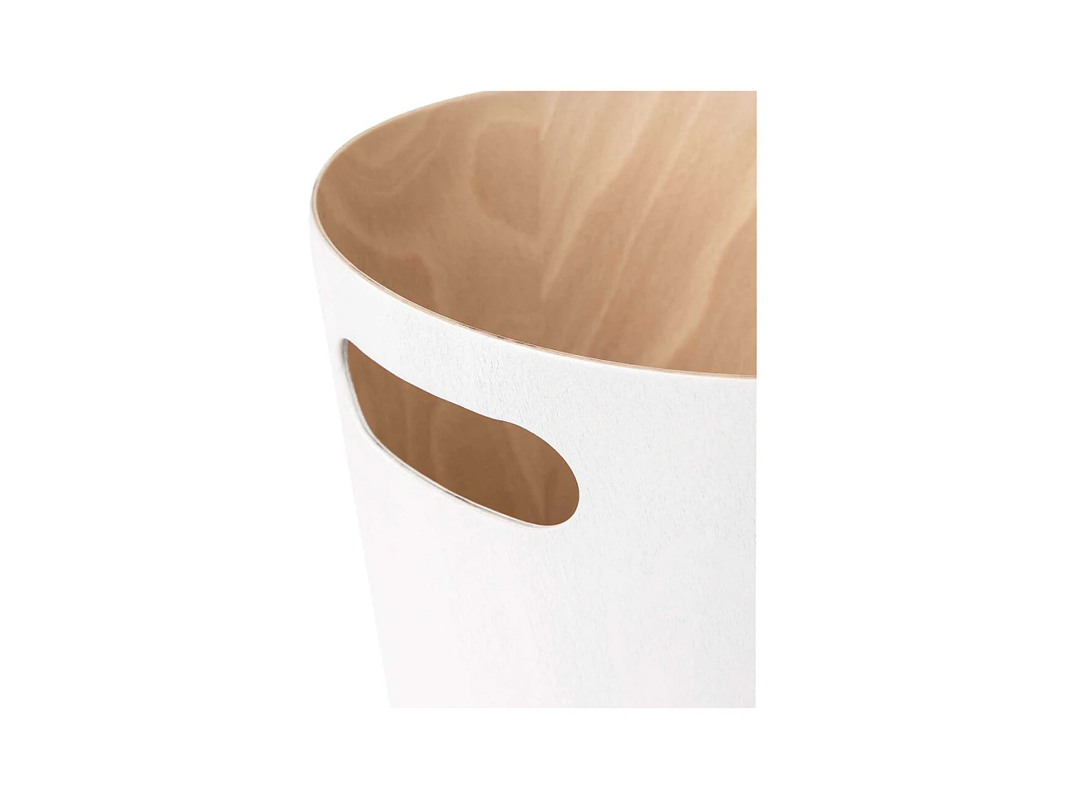 Holzkorb mit Tragegriffen