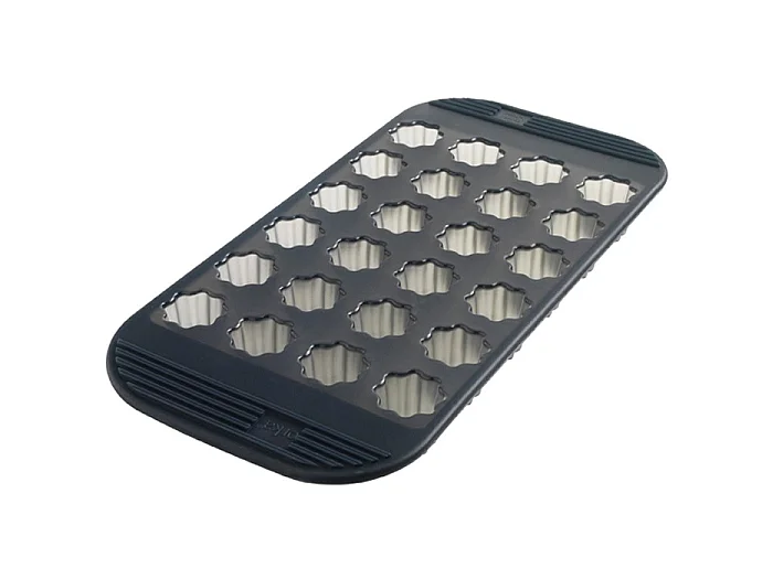 Moule pour 28 mini-cannelés en silicone