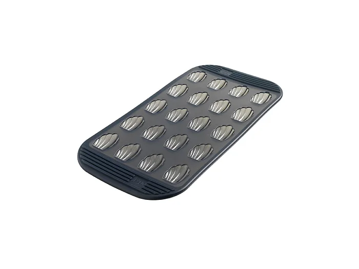 Moule pour 20 mini-madeleines en silicone