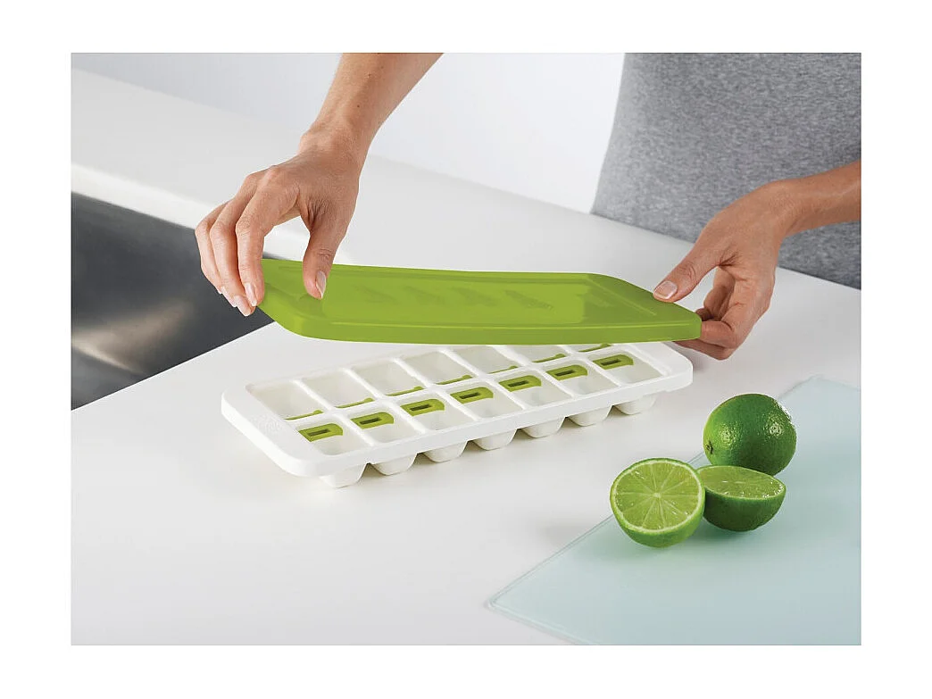 Bac à glaçons libération facile avec couvercle quicksnap