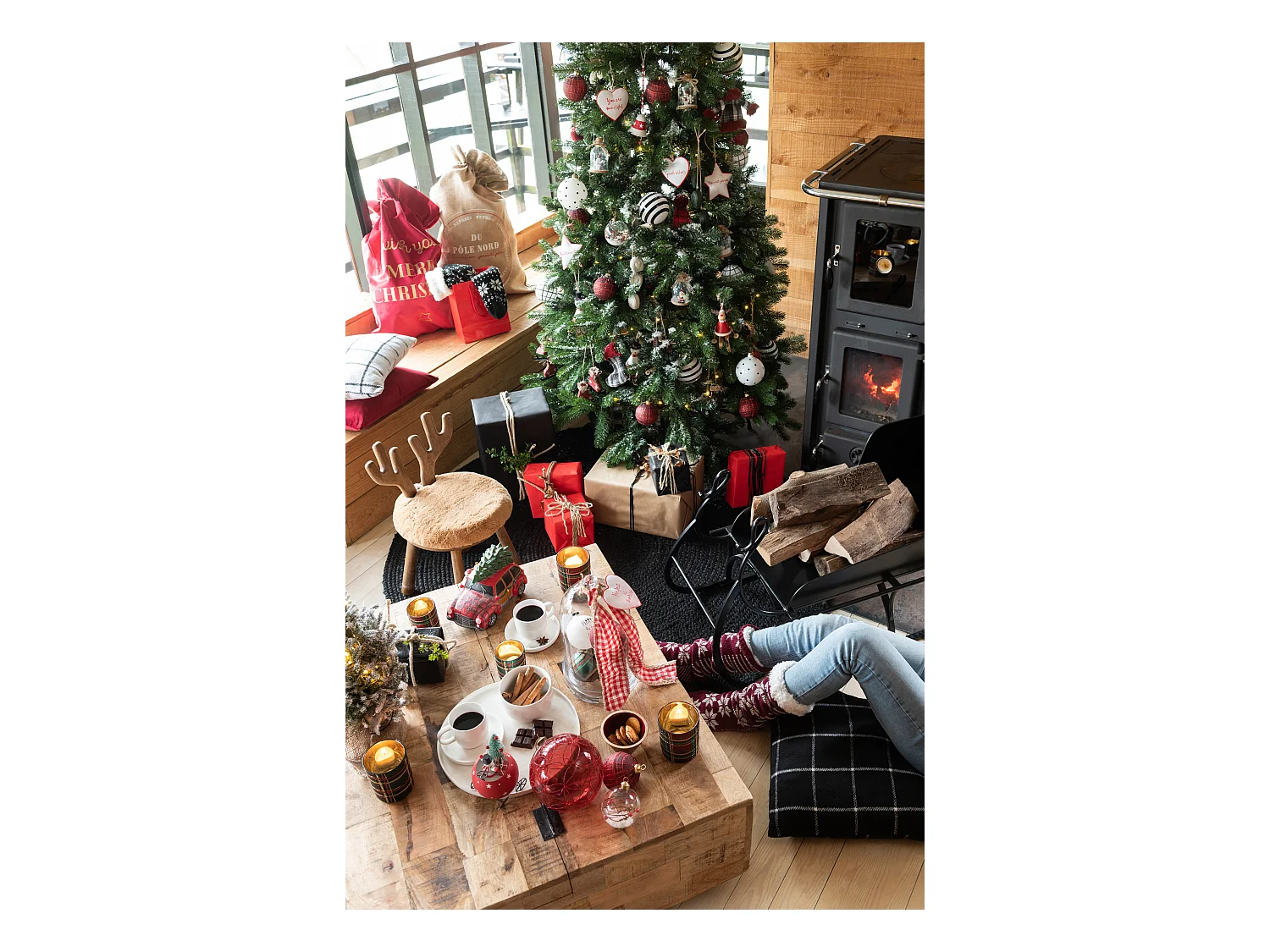 Coussin carré velours rouge Maya 45x45