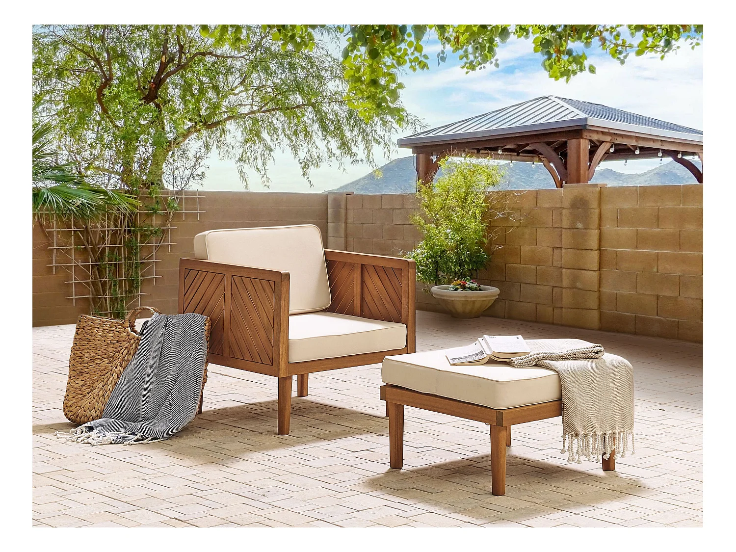 Otomana ogrodowa BARATTI Drewno akacjowe Brązowy