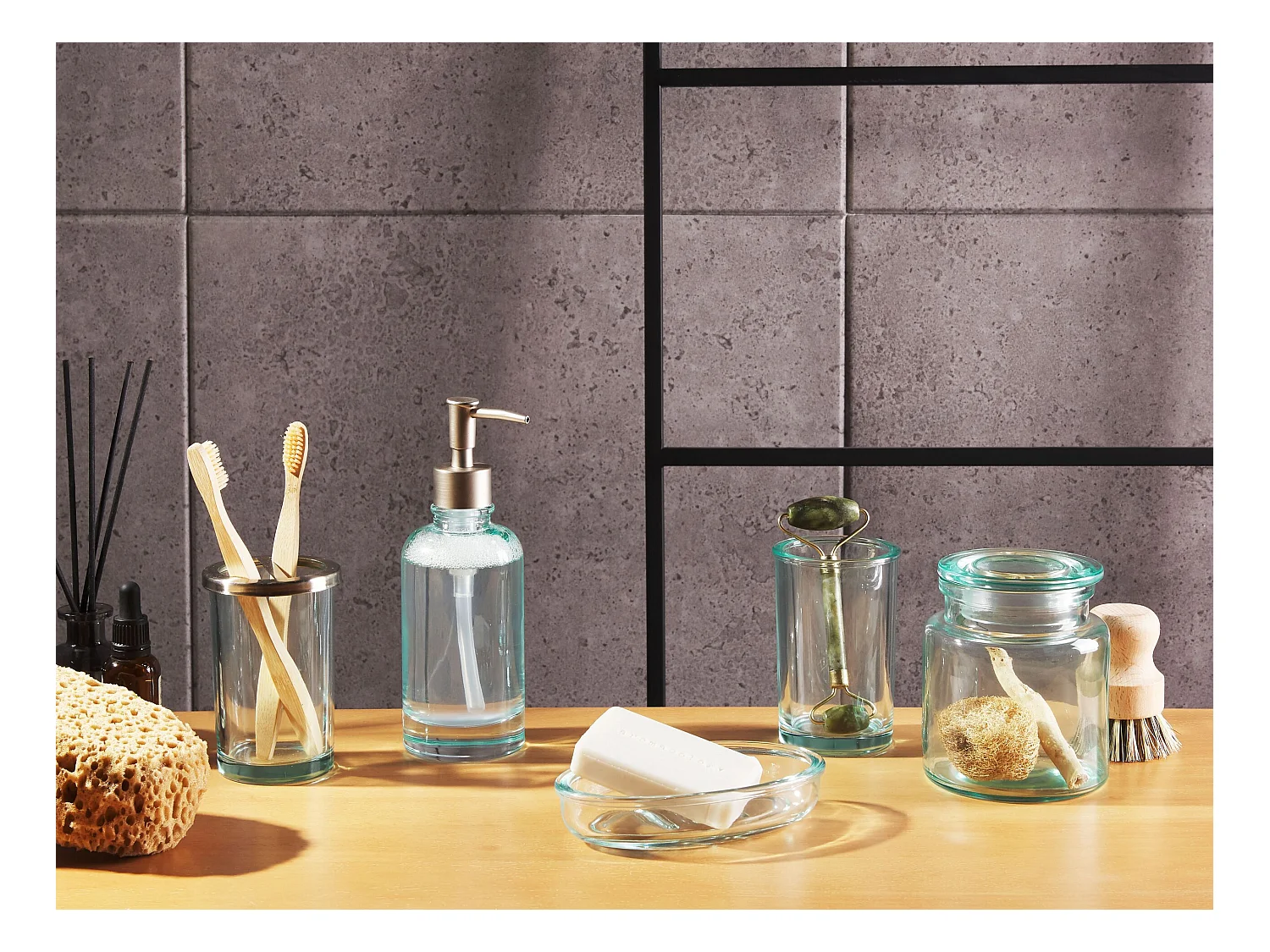 Badezimmer Set 5-teilig aus Glas mintgrün modernes Badzubehör Amarga