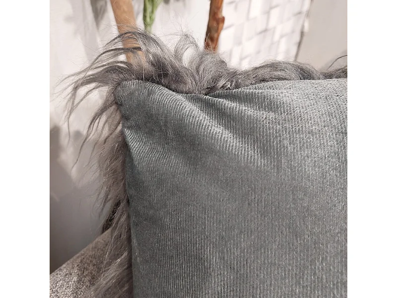 Lot de 2 coussins 45 x 45 cm gris anthracite à poils longs - MOUTH
