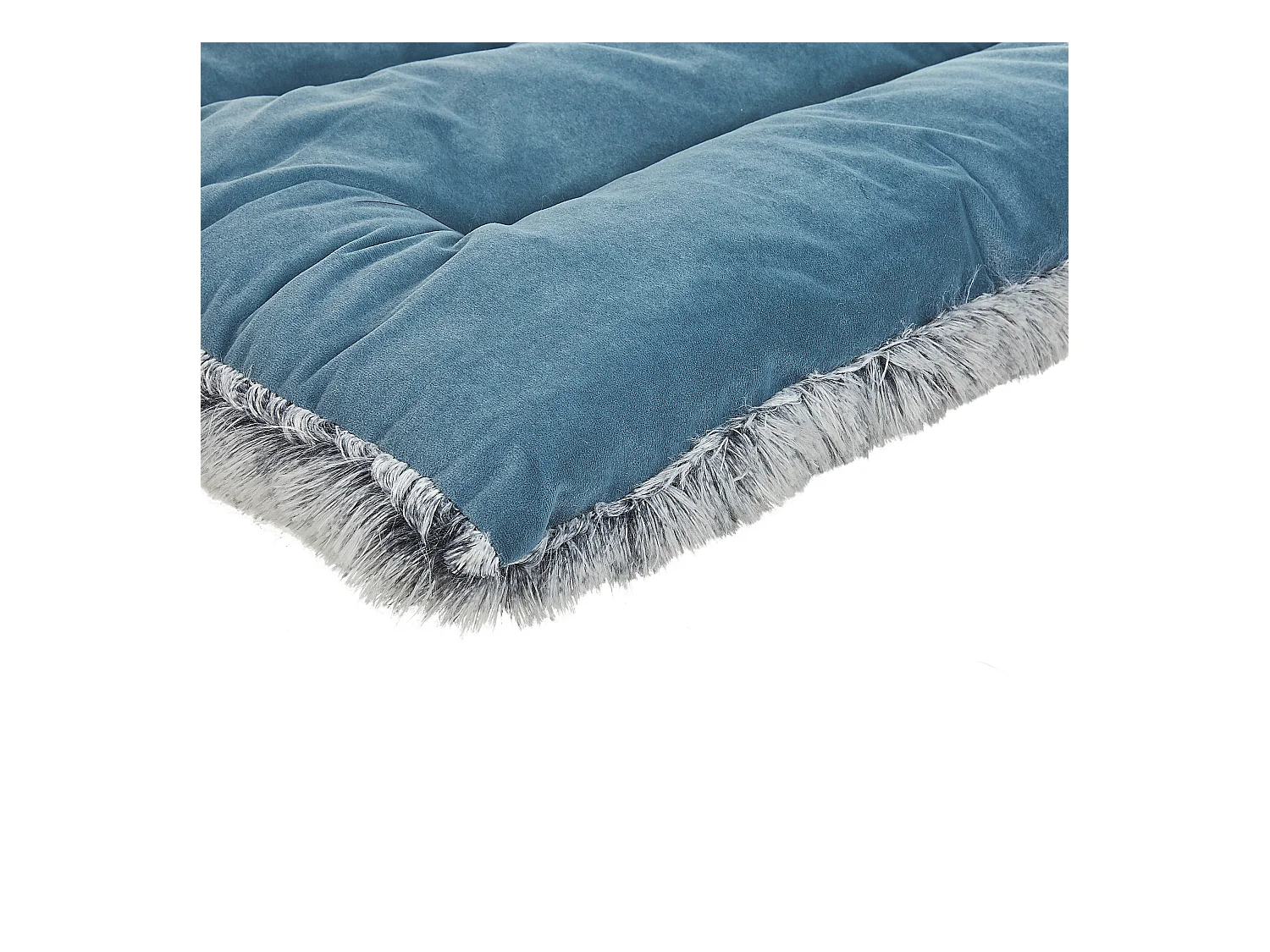 Modernes Tierbett aus weichem Samtstoff mit Quasten blau 60 x 45 cm Ergani