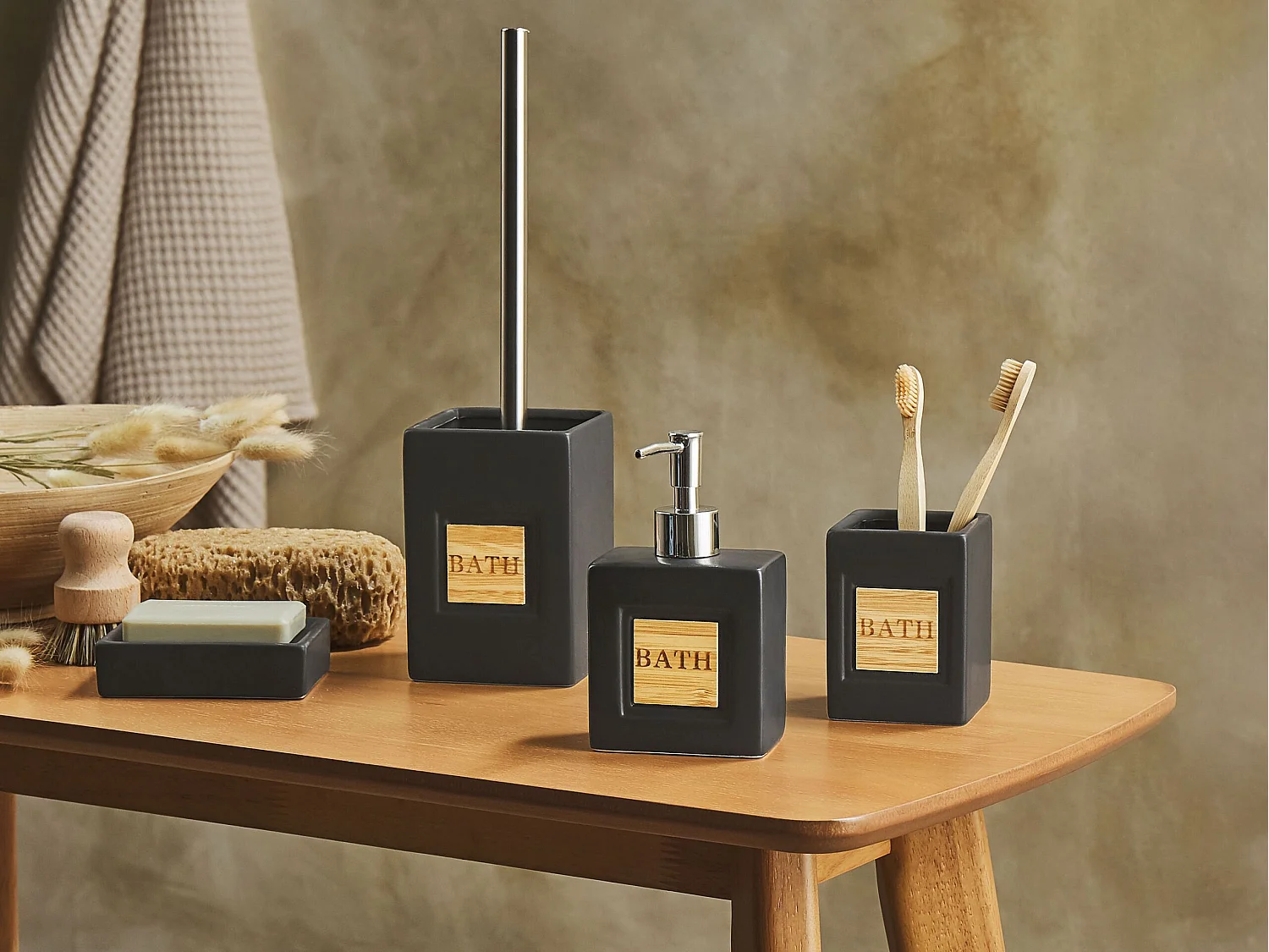 Badaccessoires Set 4-teilig KOUROU Keramik Schwarz