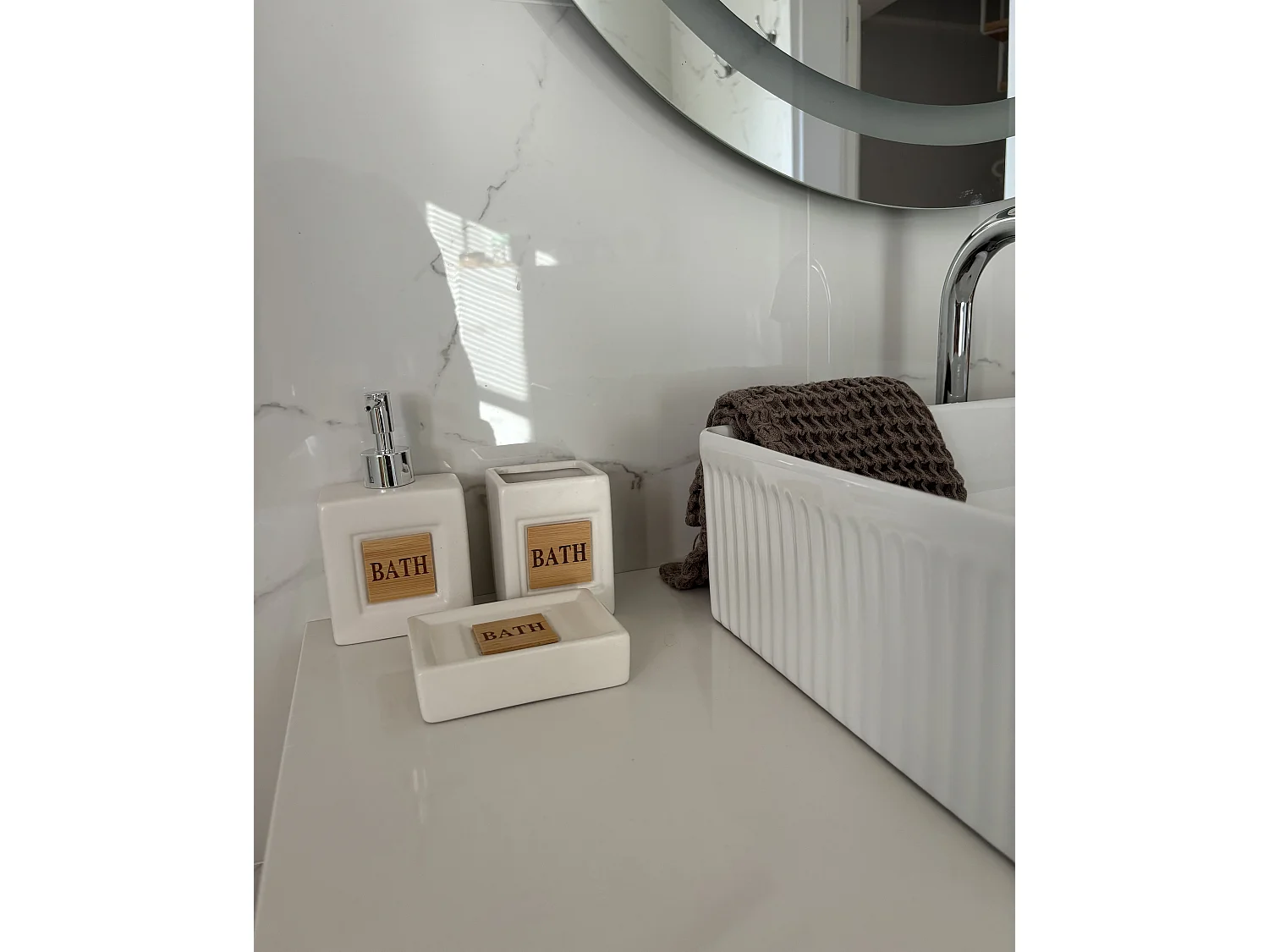 Conjunto de 4 acessórios para a casa de banho KOUROU Cerâmica Creme