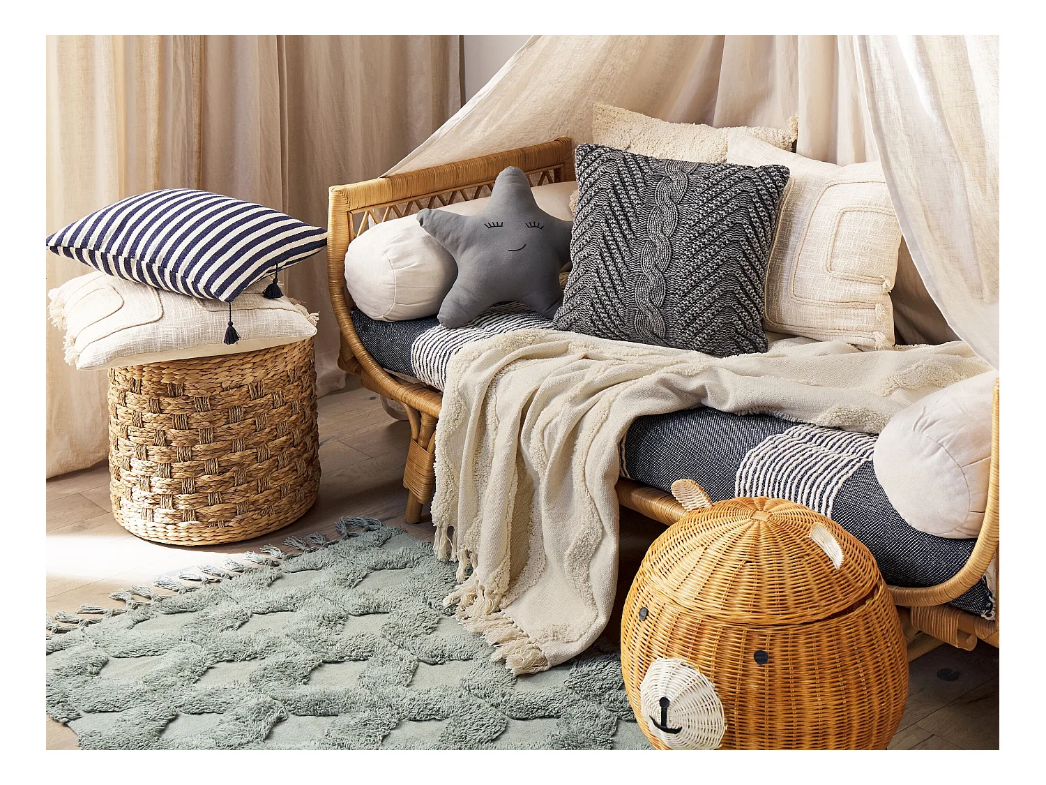 Decke Baumwolle beige 125 x 150 cm mit Fransen Wohndecke Überwurf Modern Khari