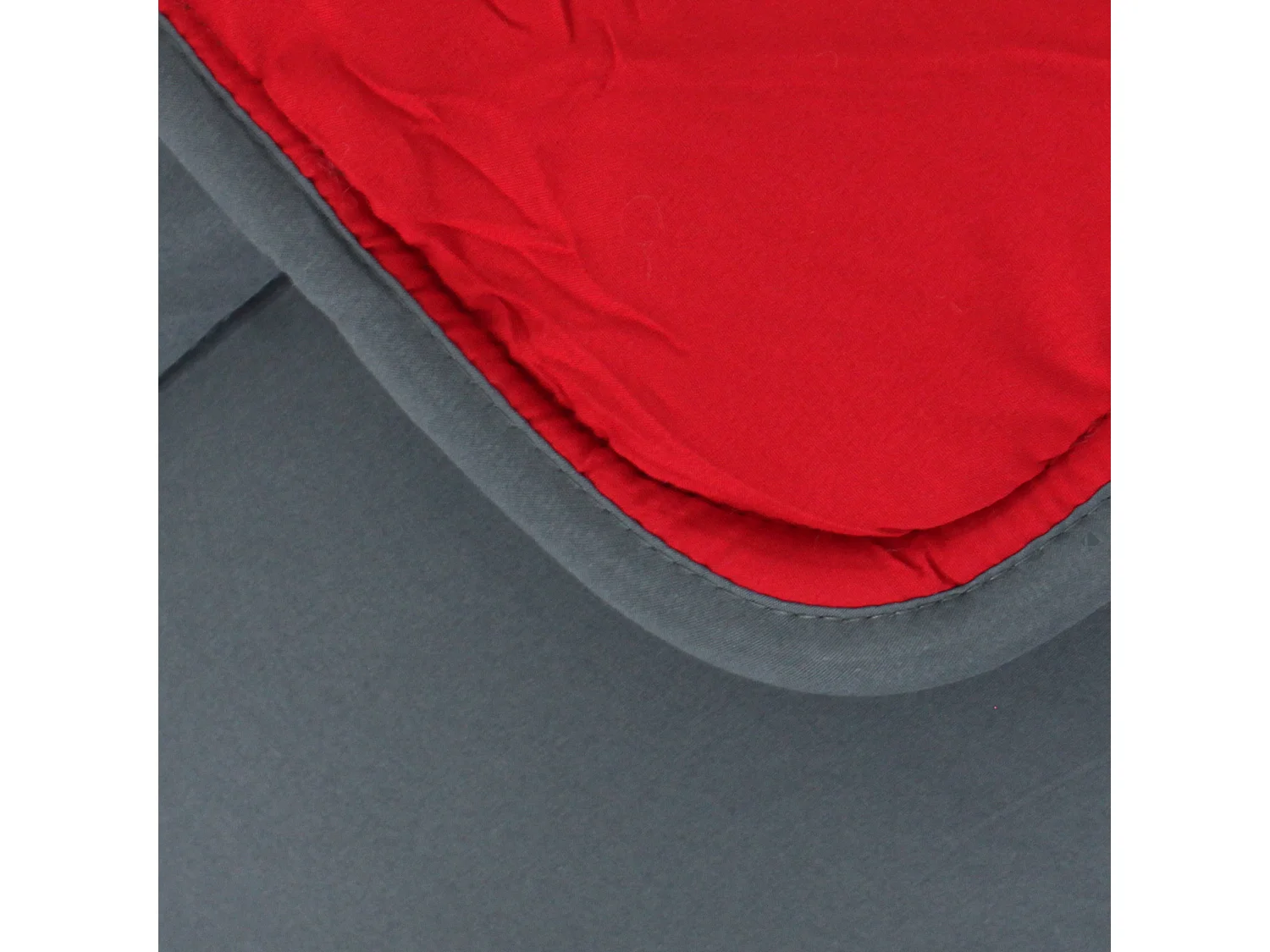 Couette hiver 240x220 cm COCOON BICOLORE Gris/Rouge garnissage fibre polyester 400 g/m2