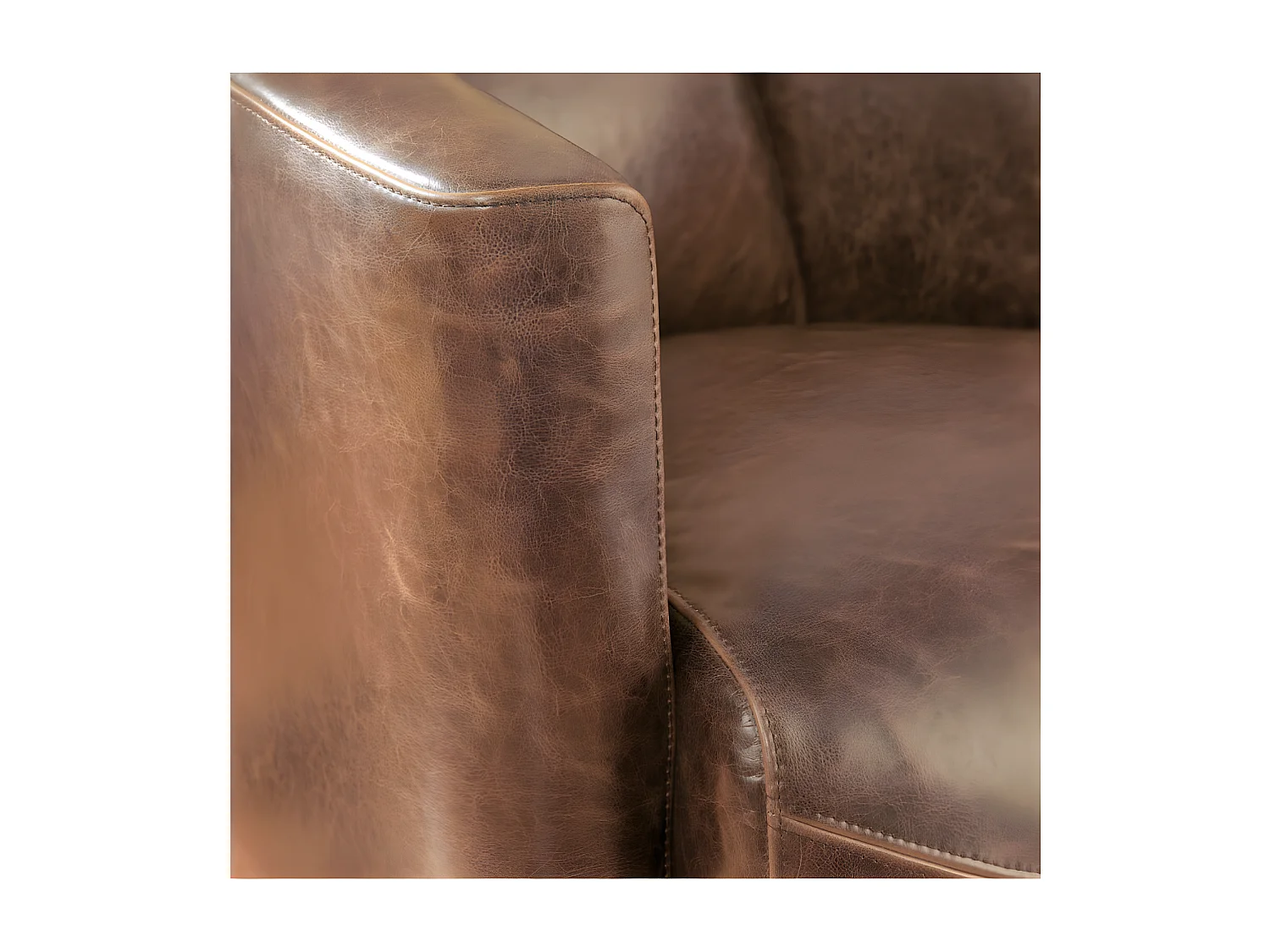 Poltrona club in cuoio invecchiato - FLORENTIN