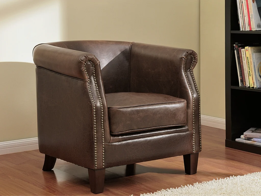 Sillón club de piel envejecida ENGUERRAND 