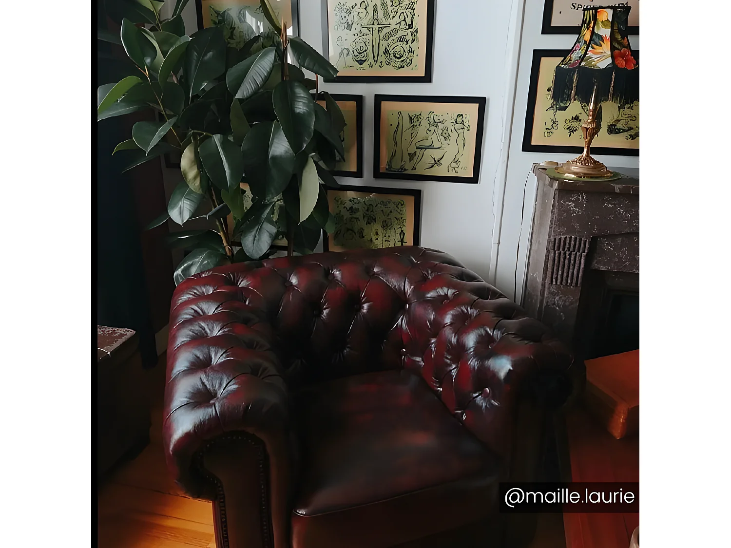 Sillón chesterfield BRENTON 100% piel de búfalo  - Marrón