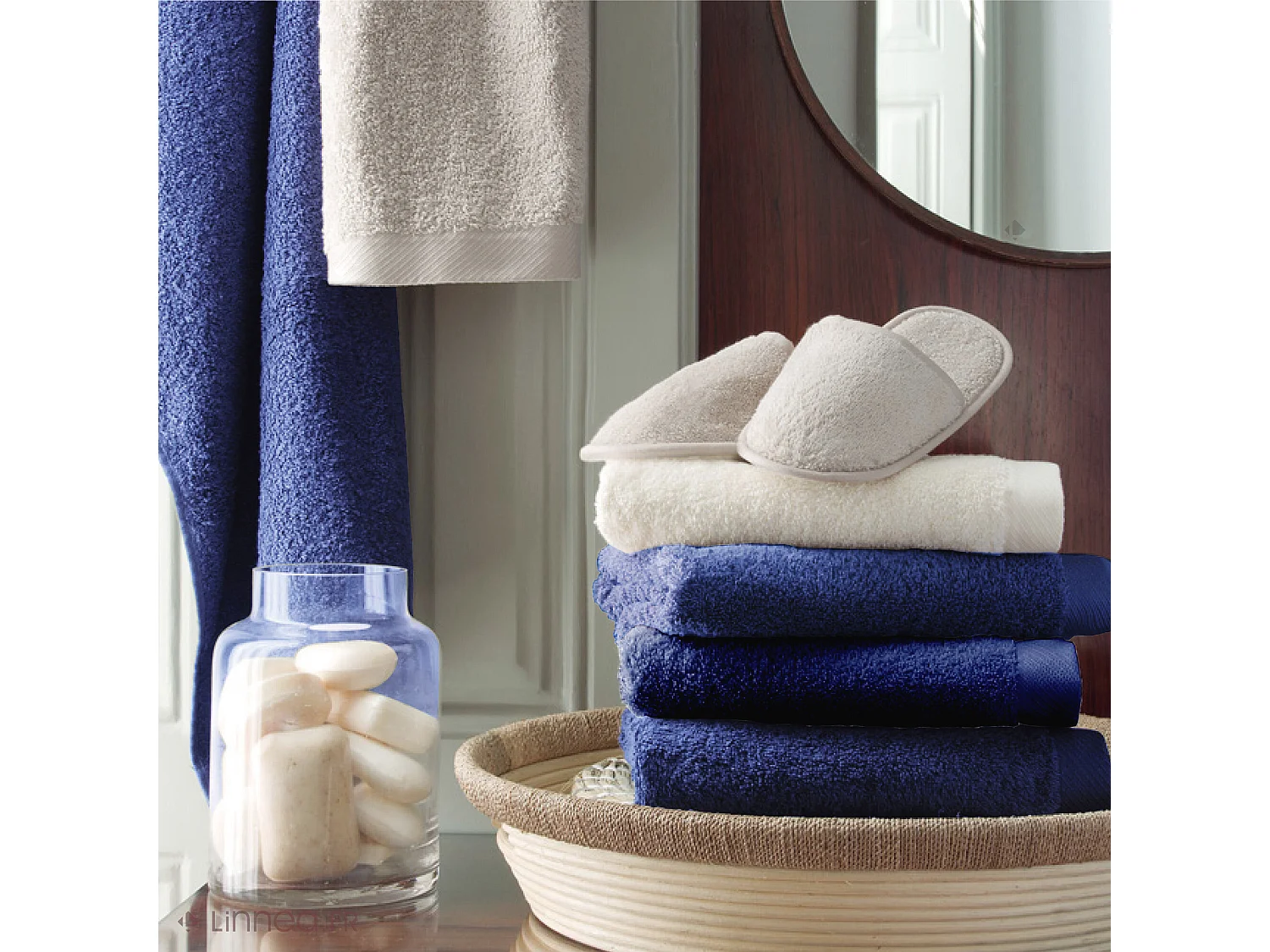 Serviette de toilette 50x100 cm coton peigné ALBA bleu marine