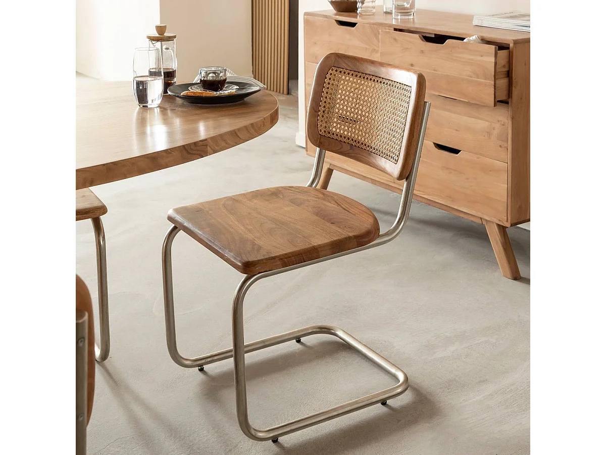 Juego de 2 sillas cantilever de madera de acacia y caña de color ciruela para un interior elegante