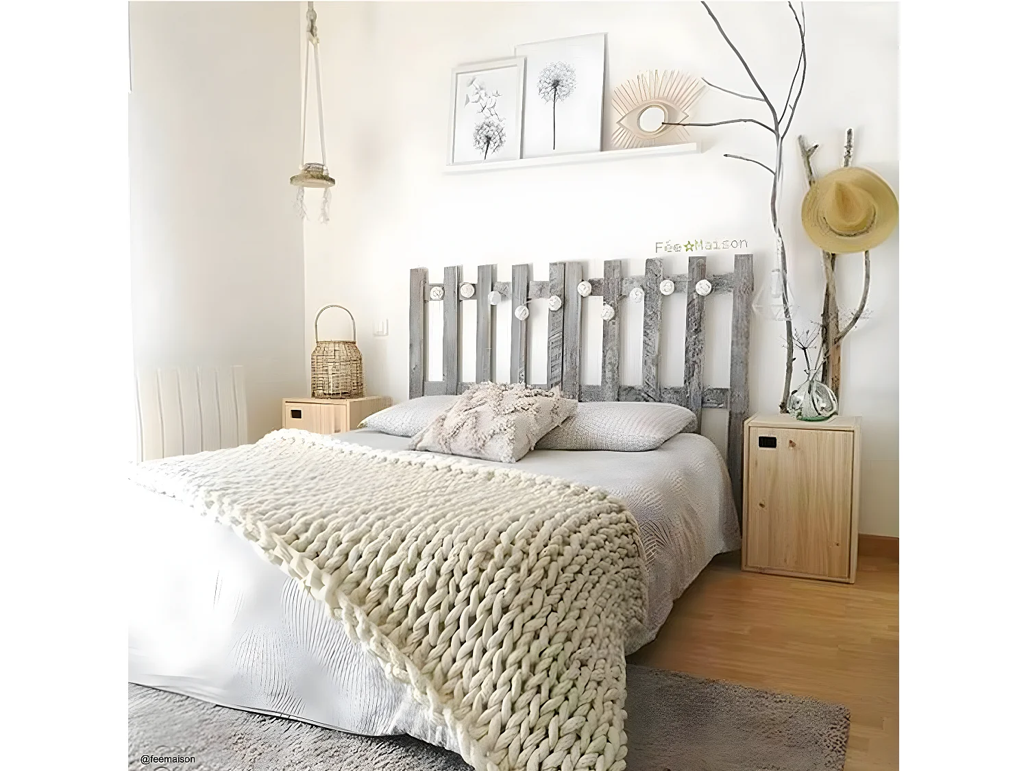 Mobile 1 porta pino massiccio con 1 ripiano regolabile- L37,3 H53,5cm