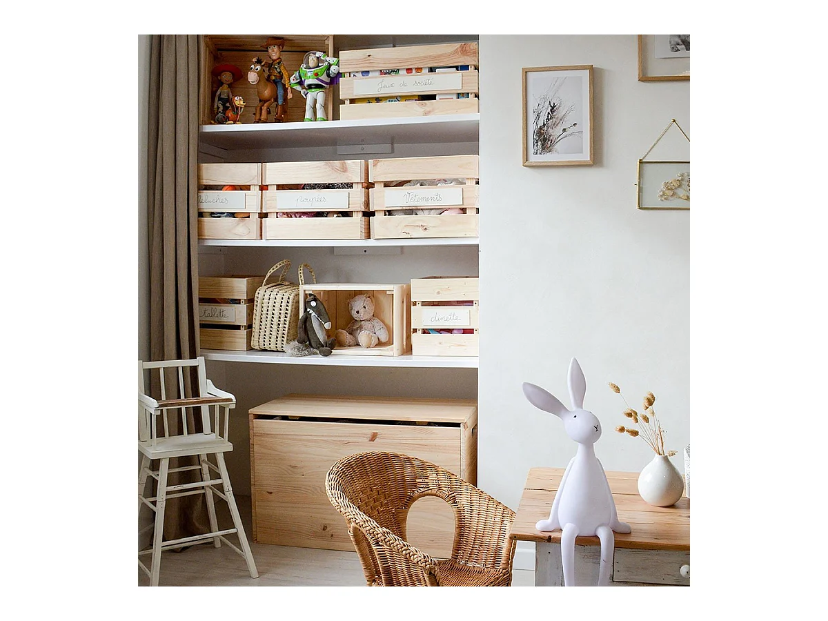 Stapelbare Kiste aus massivem Kiefernholz - L51,2 x H28 cm