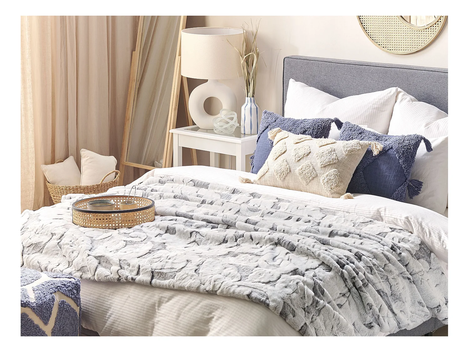 Manta KOSI 150 x 200 cm Cinzento claro