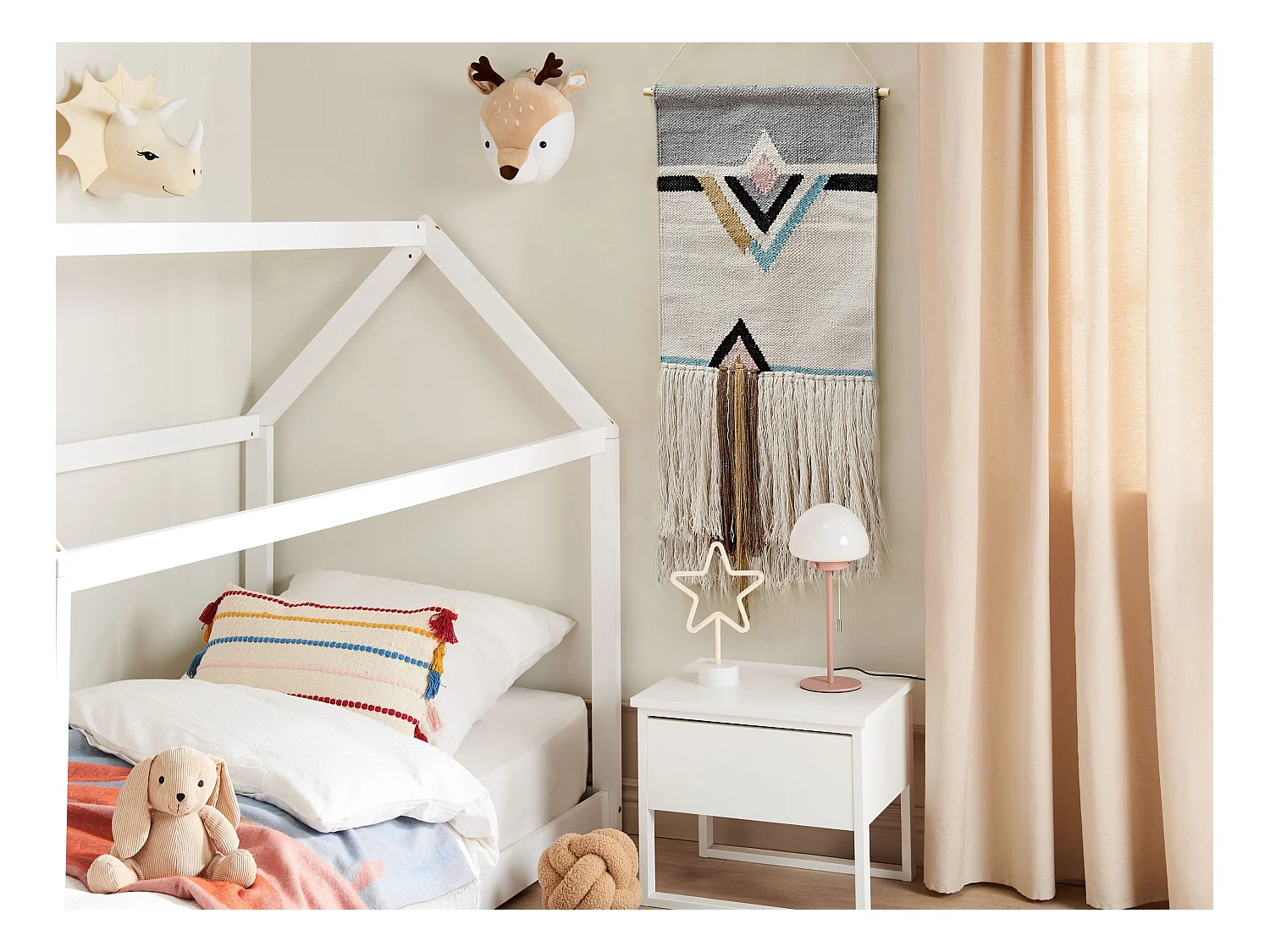 Wanddekoration Baumwolle beige handgemacht Boho Wandbehang mit Fransen Kabirwala