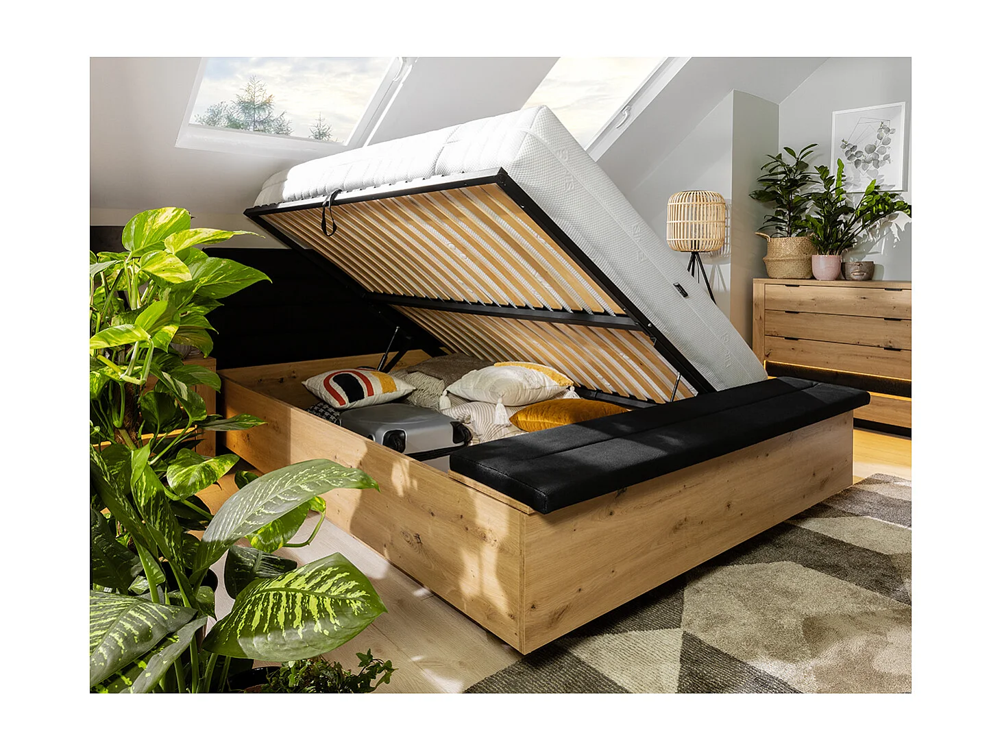 Lit coffre 160x200 avec banc et sommier inclus Glenn Bois et Noir