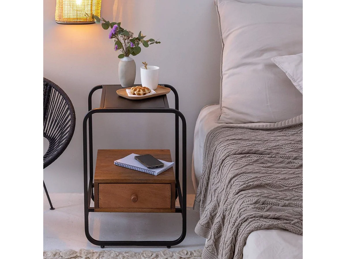 Table de chevet en bois de manguier et métal Marta