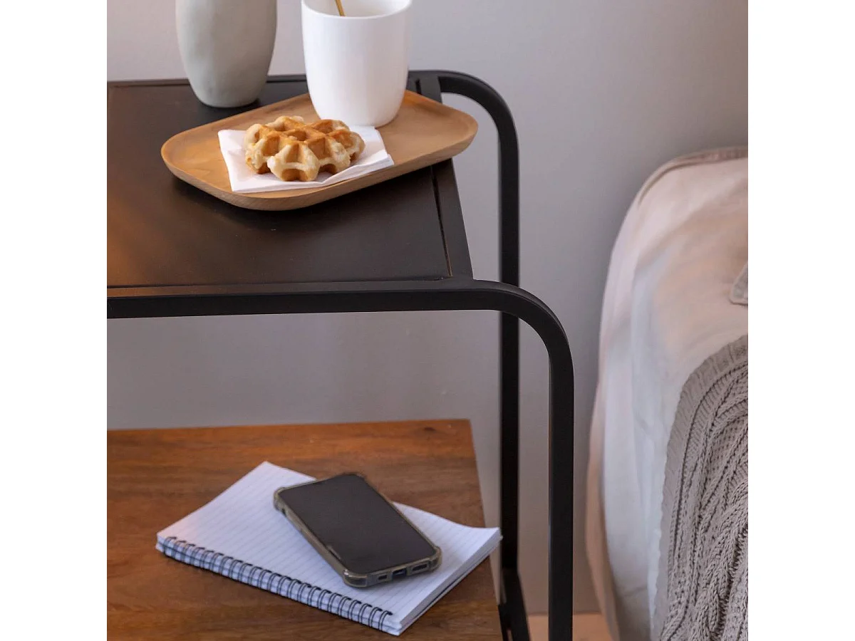 Table de chevet en bois de manguier et métal Marta
