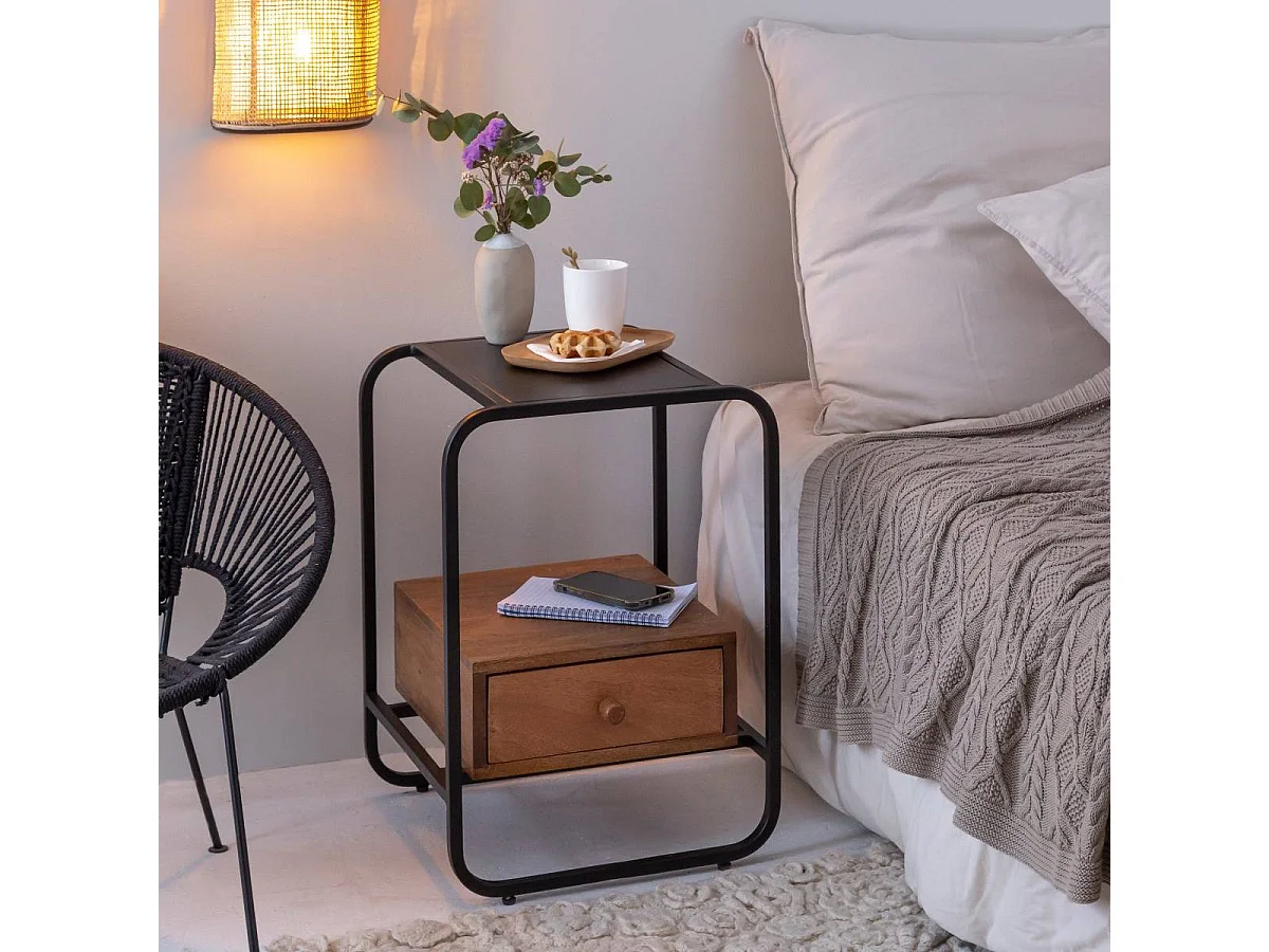 Table de chevet en bois de manguier et métal Marta