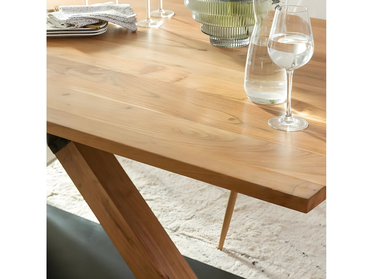 Table à manger en bois d'acacia et métal Coco