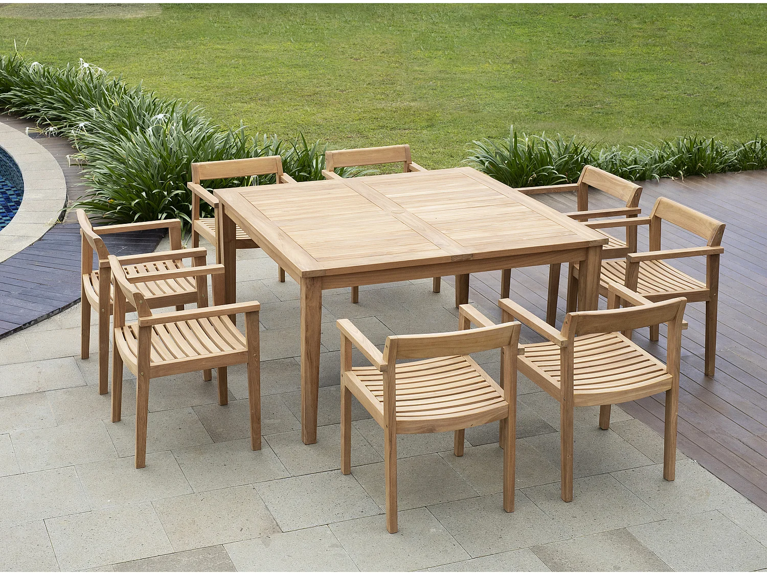 Salle à manger de jardin en teck : 1 table carrée + 8 fauteuils - Naturel clair - ALLENDE de MYLIA