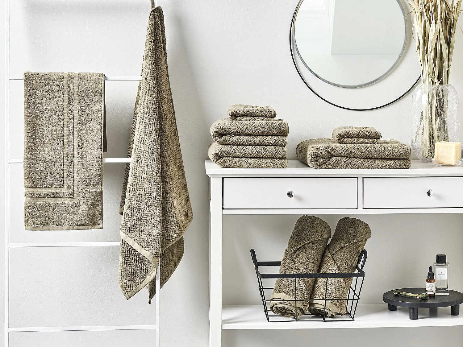 Luxus Handtuch Set mit Badematte Frottee Baumwolle grün 9-teilig Modern Mitiaro