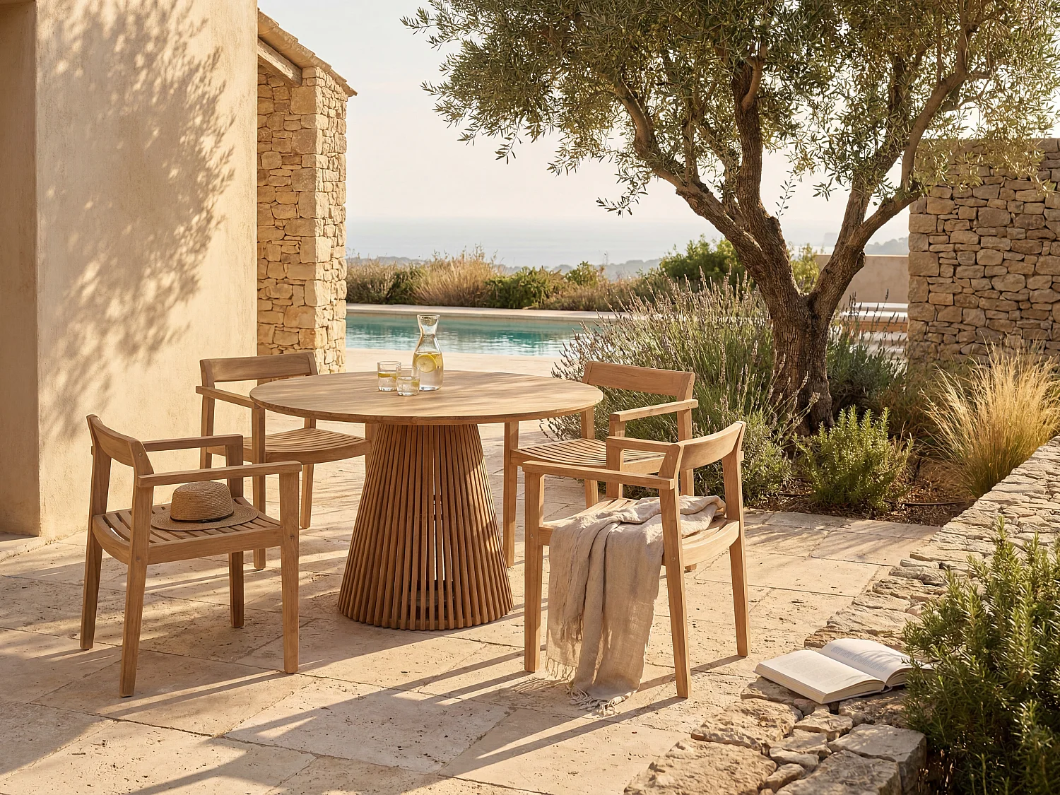 Teak garden dining room: 1 table + 4 armchairs - Light natural - TRIANI by MYLIA